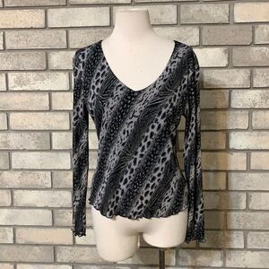 3for$20 blouse fits size small